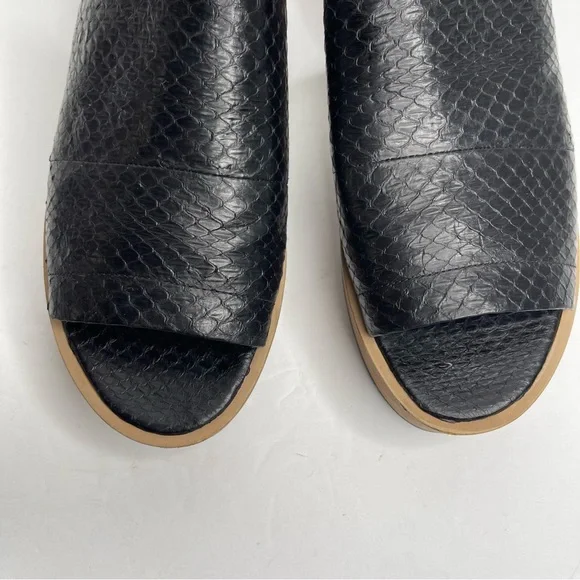 Vince Saskia Black Leather Snake Embossed Slide Flatform Sandal Size 8M Comfort - Picture 5 of 17